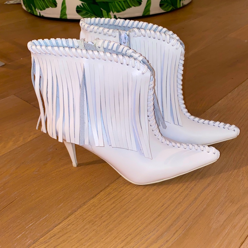 JEFFREY CAMPBELL